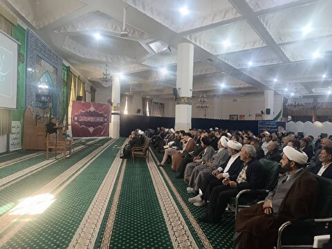 جلسه ستادهای فرعی توسعه و بازسازی عتبات عالیات شهرستان مه ولات